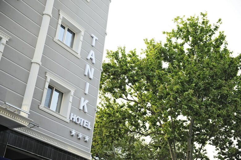 Tanik Hotel