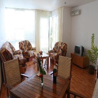 Residencia Joya Park Complex