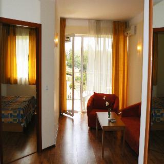 Residencia Joya Park Complex