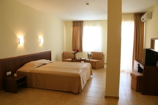 Residencia Joya Park Complex