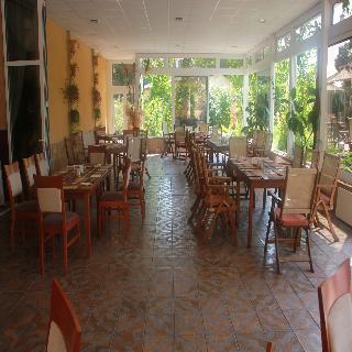 Residencia Joya Park Complex