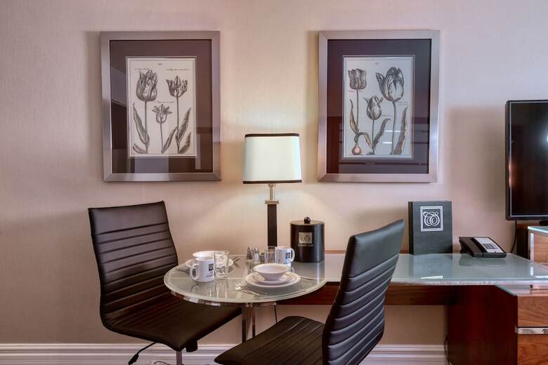 Hotel Le Cantlie Suites