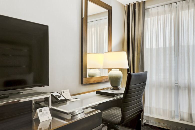 Hotel Le Cantlie Suites