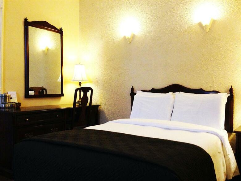 Hotel Ambrose