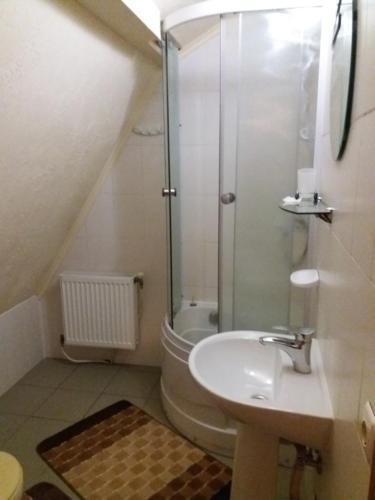 Hostal Bee House
