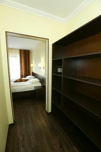 Home Hotel