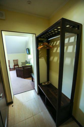 Home Hotel