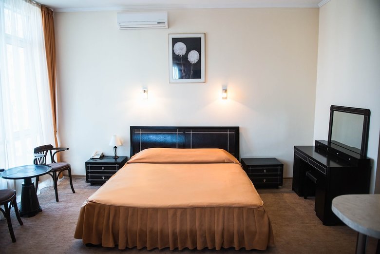 Hotel Black Sea Panteleymonovskaya