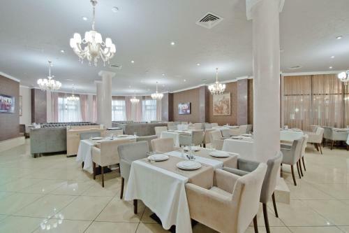 Hotel City Holiday Resort & Spa