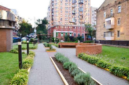 Diplomat Aparthotel