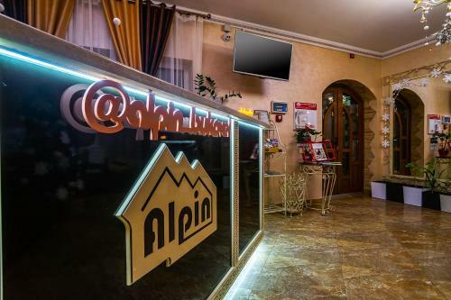 Alpin Hotel