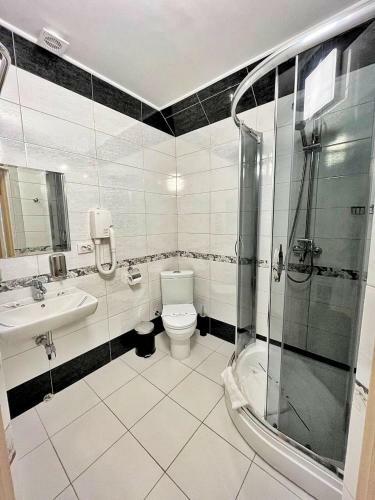 Hostal Viktan Hotel