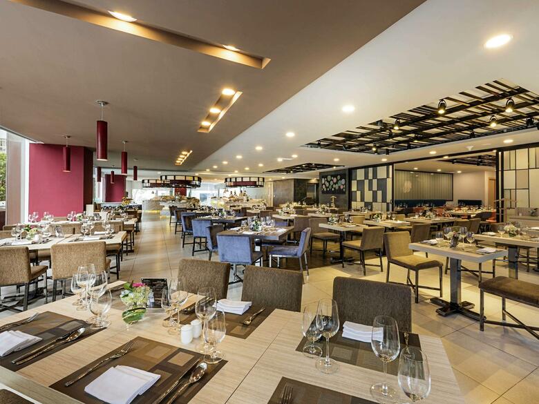 Hotel Novotel Suites Hanoi