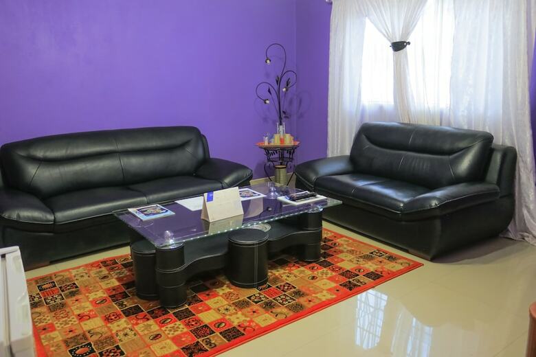 Km Executive Lodge
