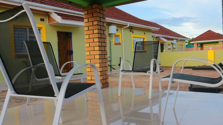 Km Executive Lodge