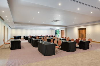Protea Hotel By Marriott Rustenburg Hunters Rest