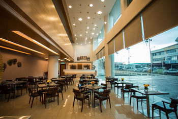 V8 Hotel