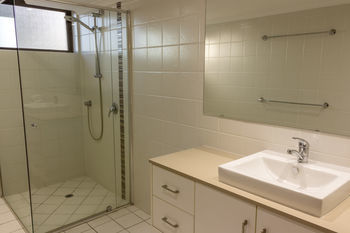 Windward Apartments