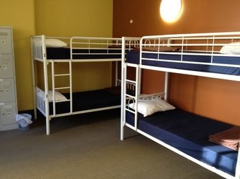 Central Perk Backpackers - Hostel