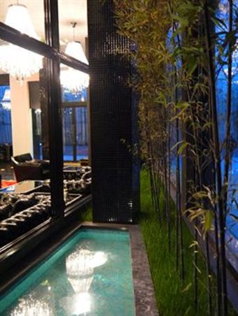 Elegance Bund Hotel