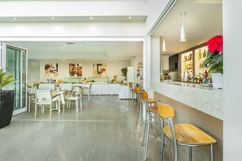 Anna Hotel