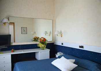 Euro Hotel