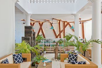 Crystal Sands Beach Hotel