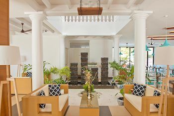 Crystal Sands Beach Hotel
