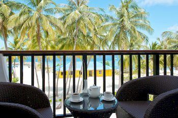 Crystal Sands Beach Hotel