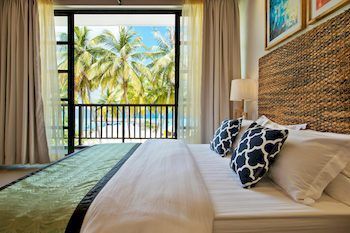 Crystal Sands Beach Hotel