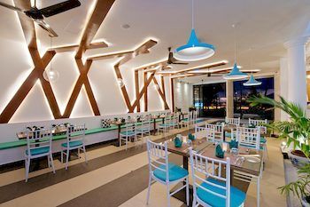 Crystal Sands Beach Hotel