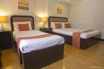 Oasis Paco Park Hotel