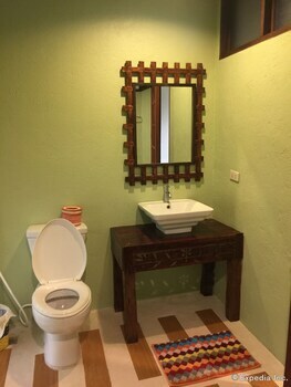 Hotel Bohol Bee Farm