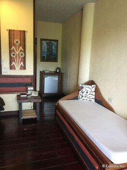 Hotel Bohol Bee Farm