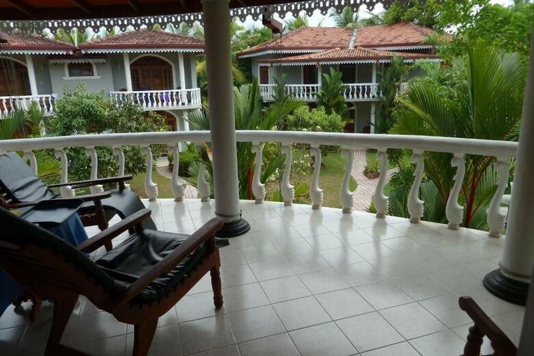 Hotel Bougainvilla