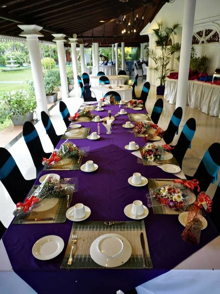 Hotel Bougainvilla