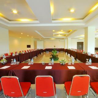 Pratama Hotel And Convention