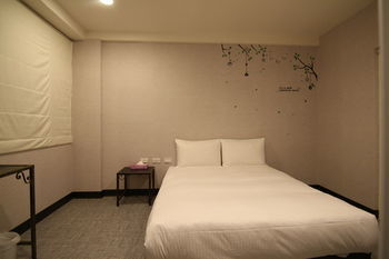 Holiday Fun - Hostel