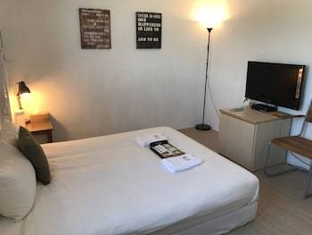 Hostal Fun Space Inn