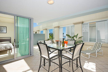 Grand Apartments