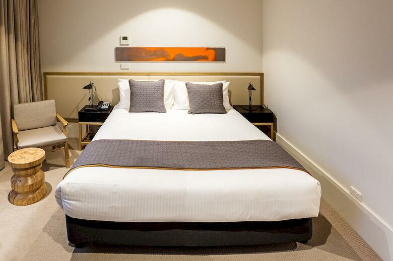 Brady Hotels