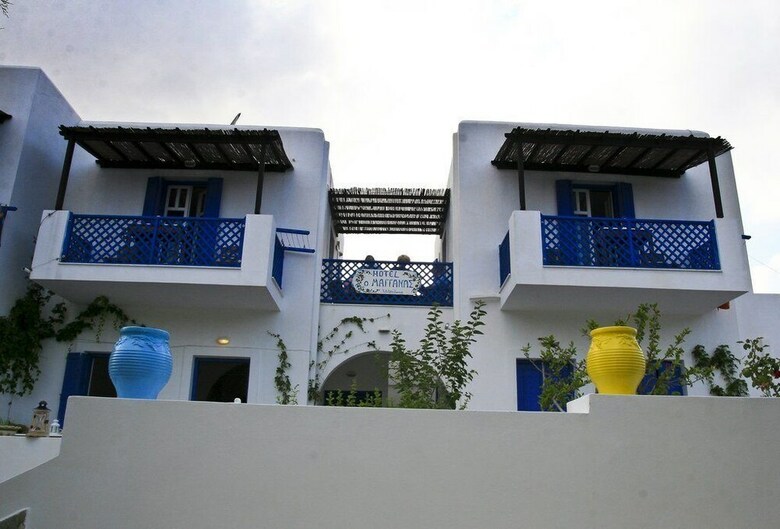 Aparthotel Maganas Hotel