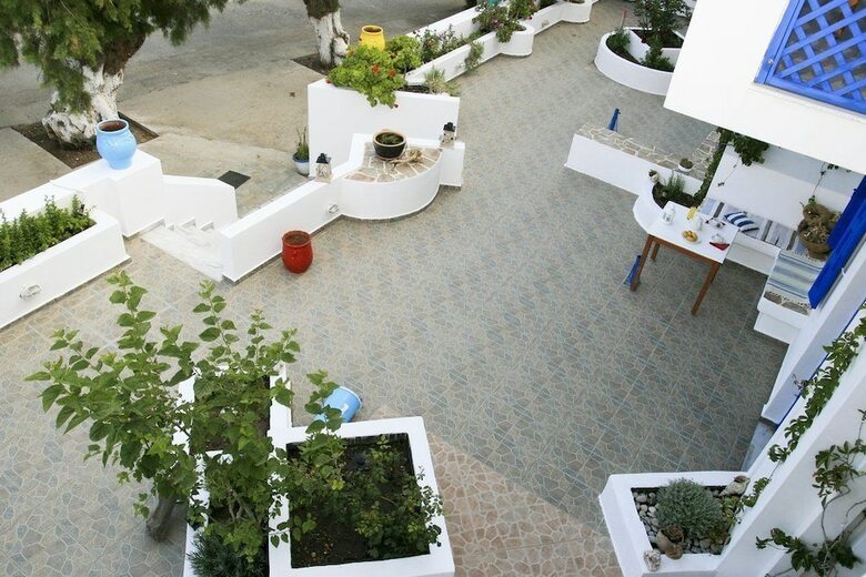 Aparthotel Maganas Hotel