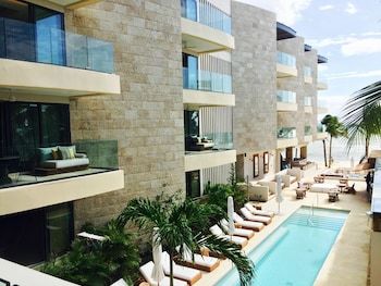 Hotel Thompson Beach House