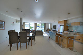 Waimahana Apartment 4