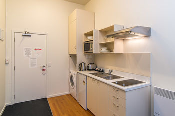 Gilmer Apartment Hotel