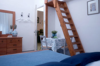 Bed & Breakfast Allenby 2