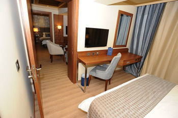 Aparthotel Gems Hotel