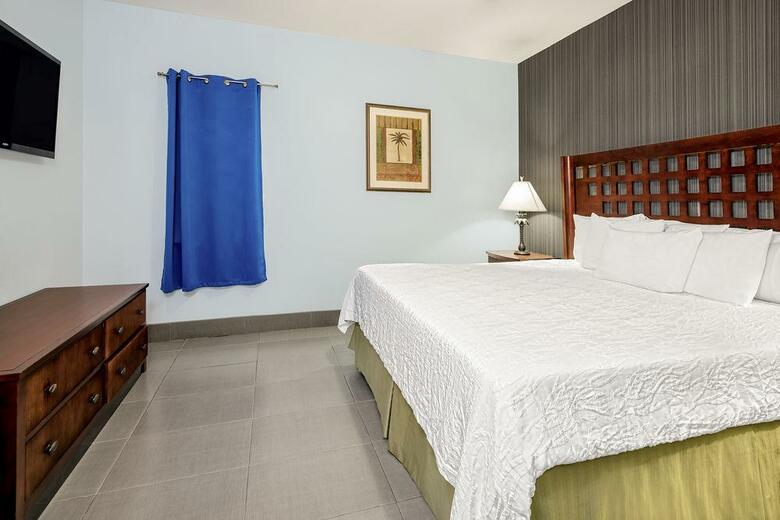 La Copa Inn Beach Hotel