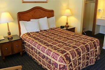 Hotel Blue Jay Lodge